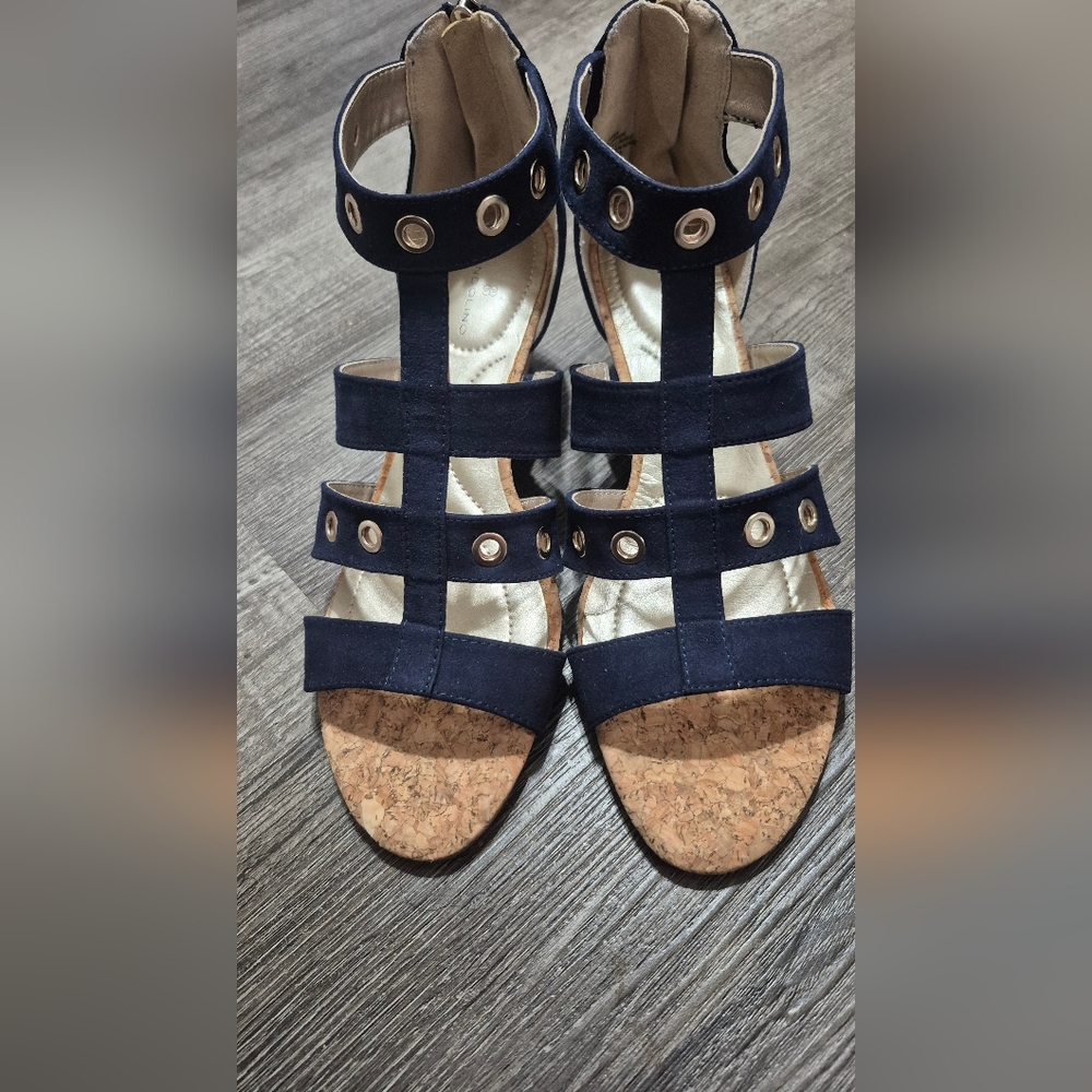 Bandolino Navy Strappy Sandals with Cork Sole Size 8M